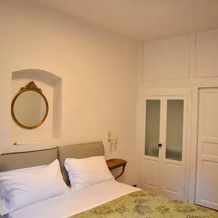 Apartment S.m. Vicolo Dell'oro *